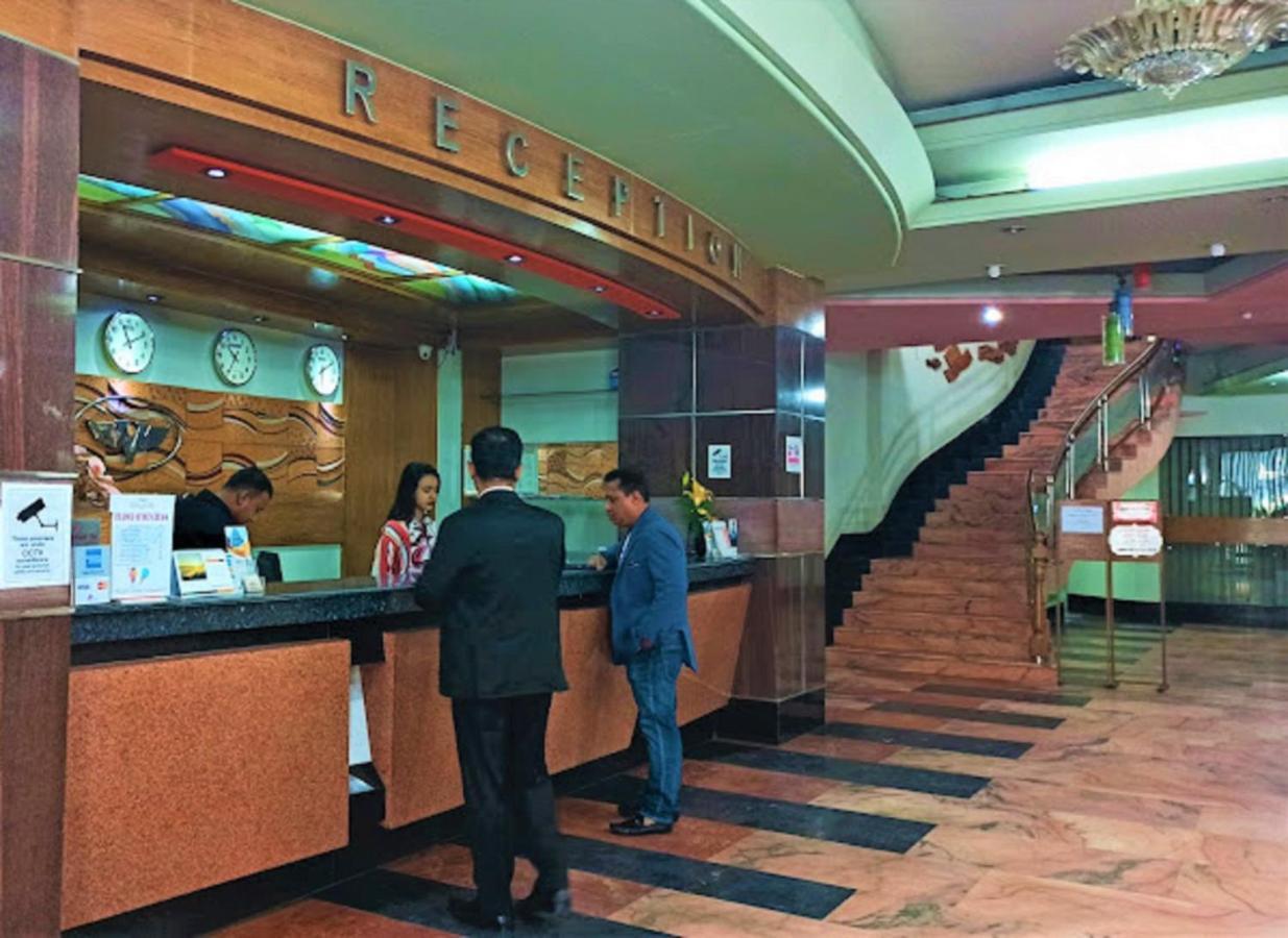 Hotel Victory - Best In City Center Дака Екстериор снимка