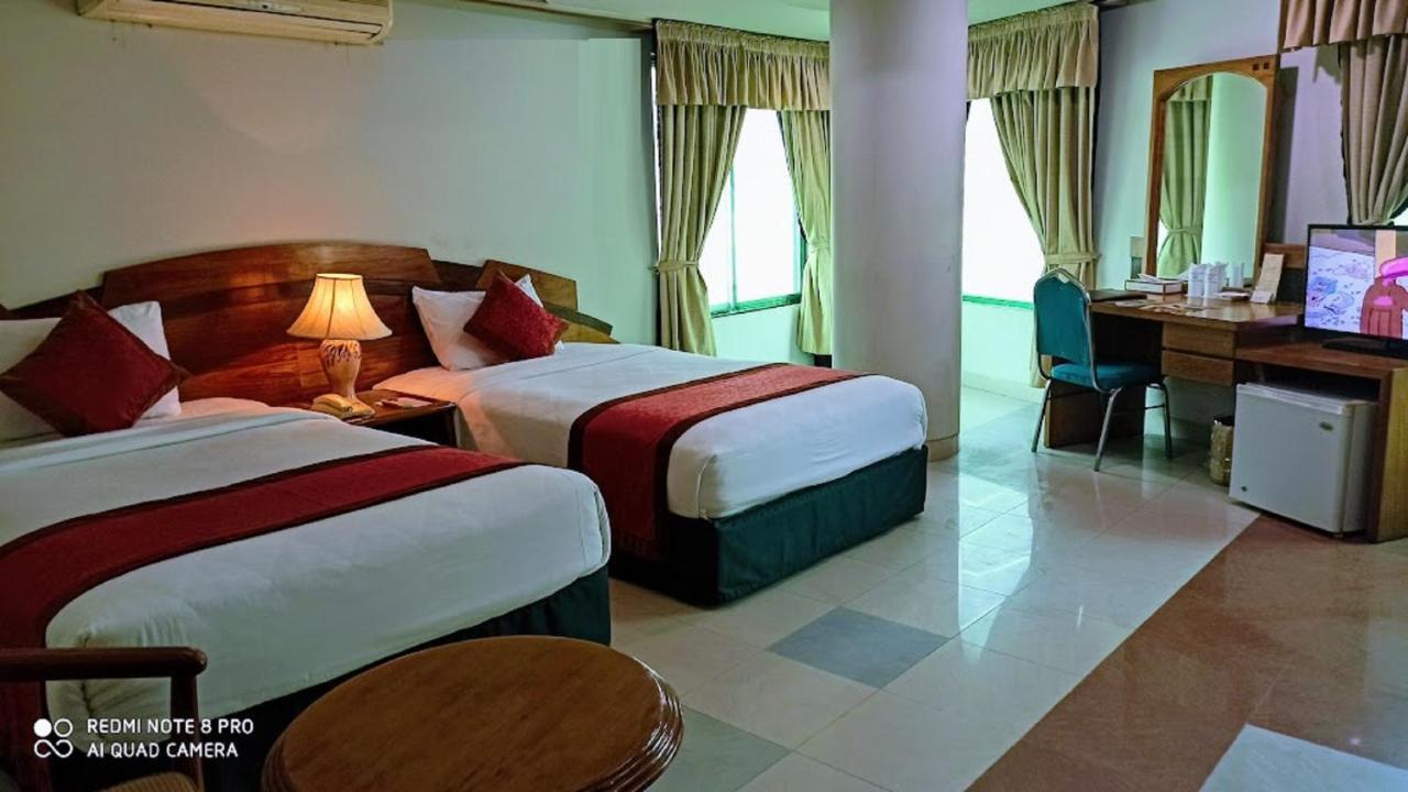 Hotel Victory - Best In City Center Дака Екстериор снимка